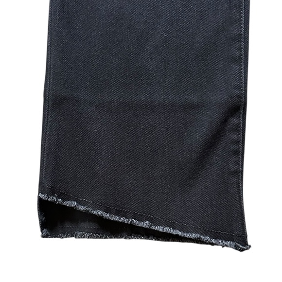 CABI style #4519 black High - Low crop stretch jeans size
12 - NWOT! - Picture 4 of 10